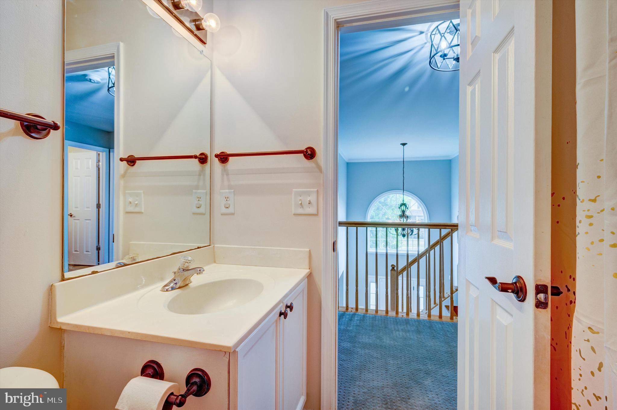 RIVER HILLS - Residential