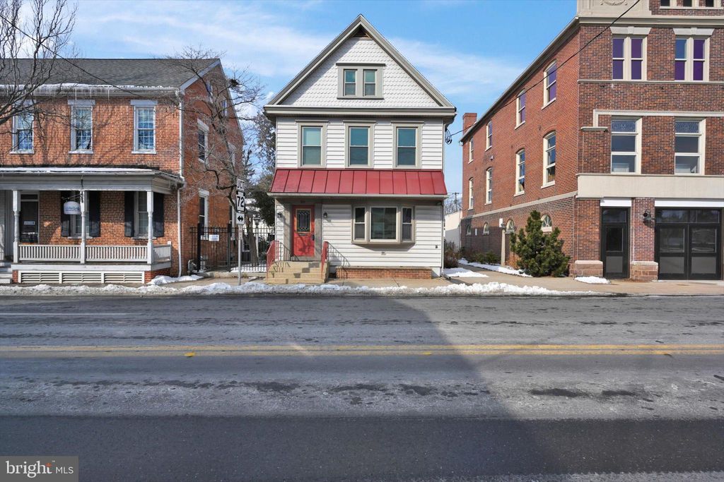 Photo of 20 E High Street, MANHEIM, PA 17545 (MLS # PALA2063528)