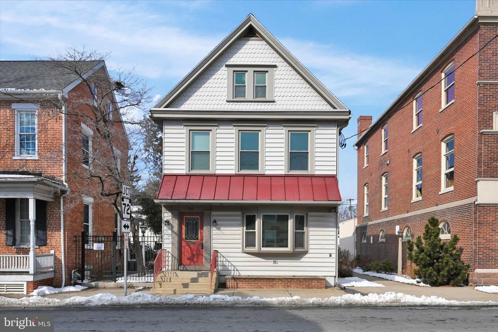 Photo of 20 E High Street, MANHEIM, PA 17545 (MLS # PALA2063528)