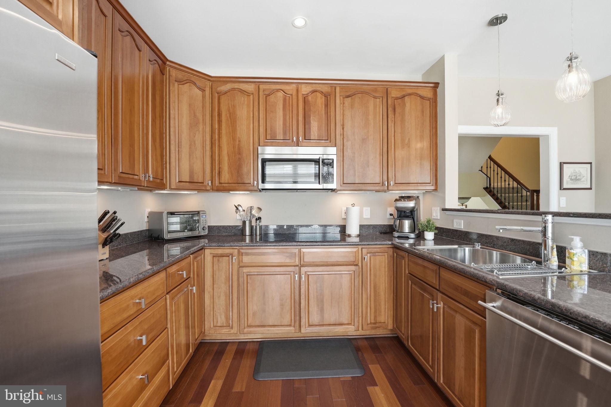 PALISADES PARK - Residential