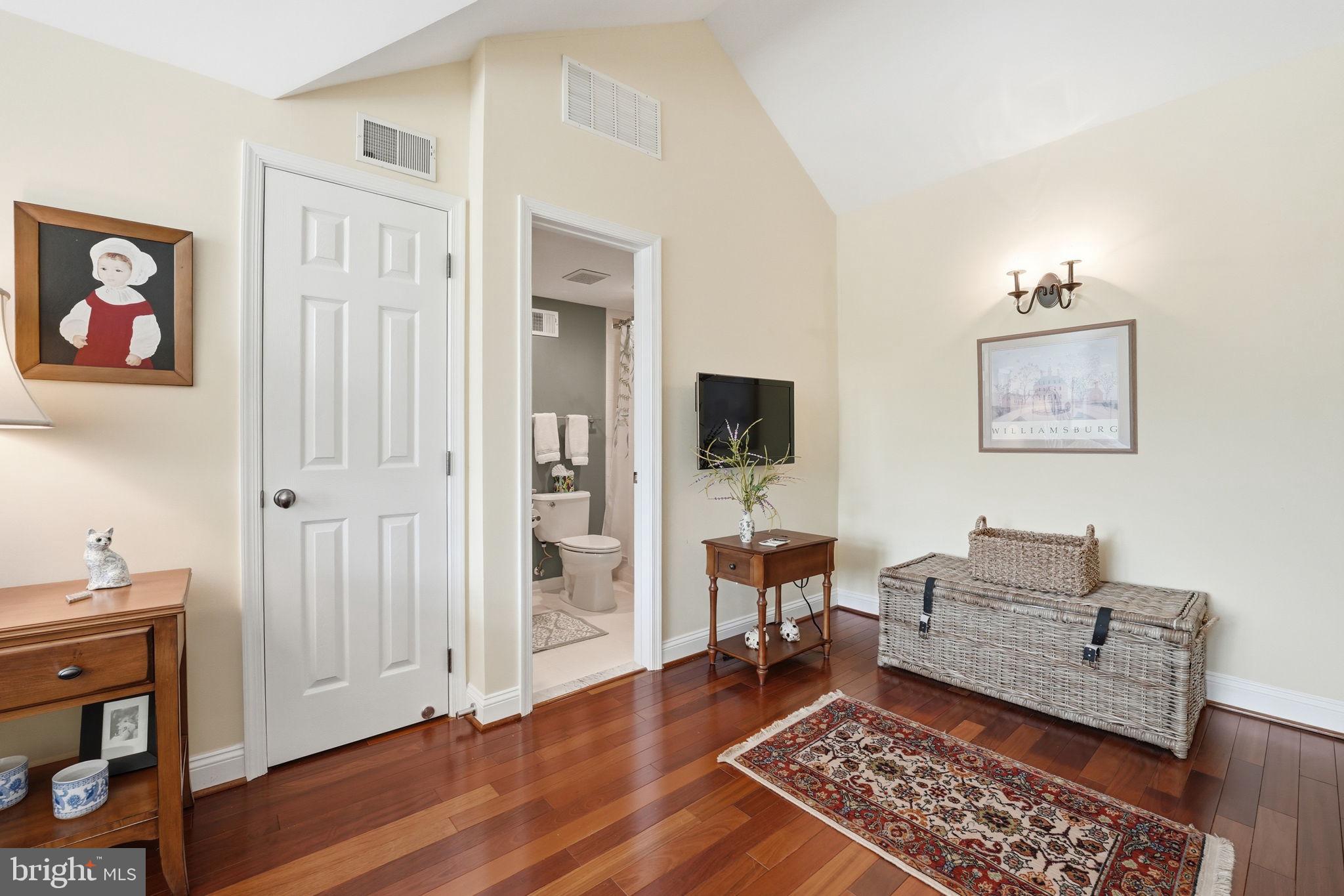 PALISADES PARK - Residential