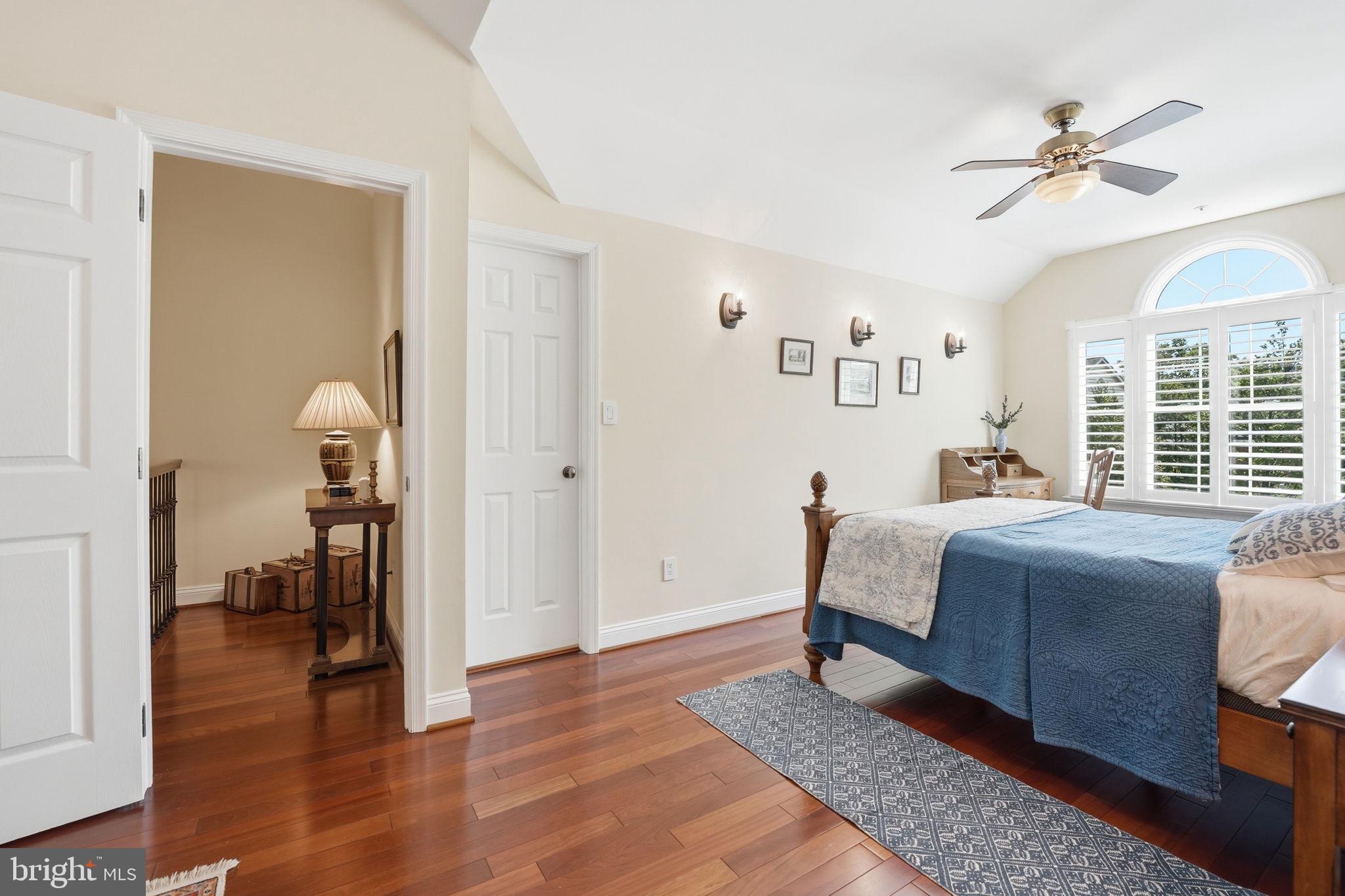 PALISADES PARK - Residential