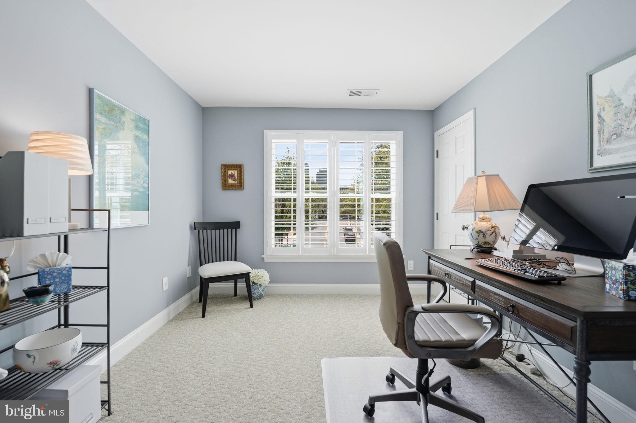 PALISADES PARK - Residential