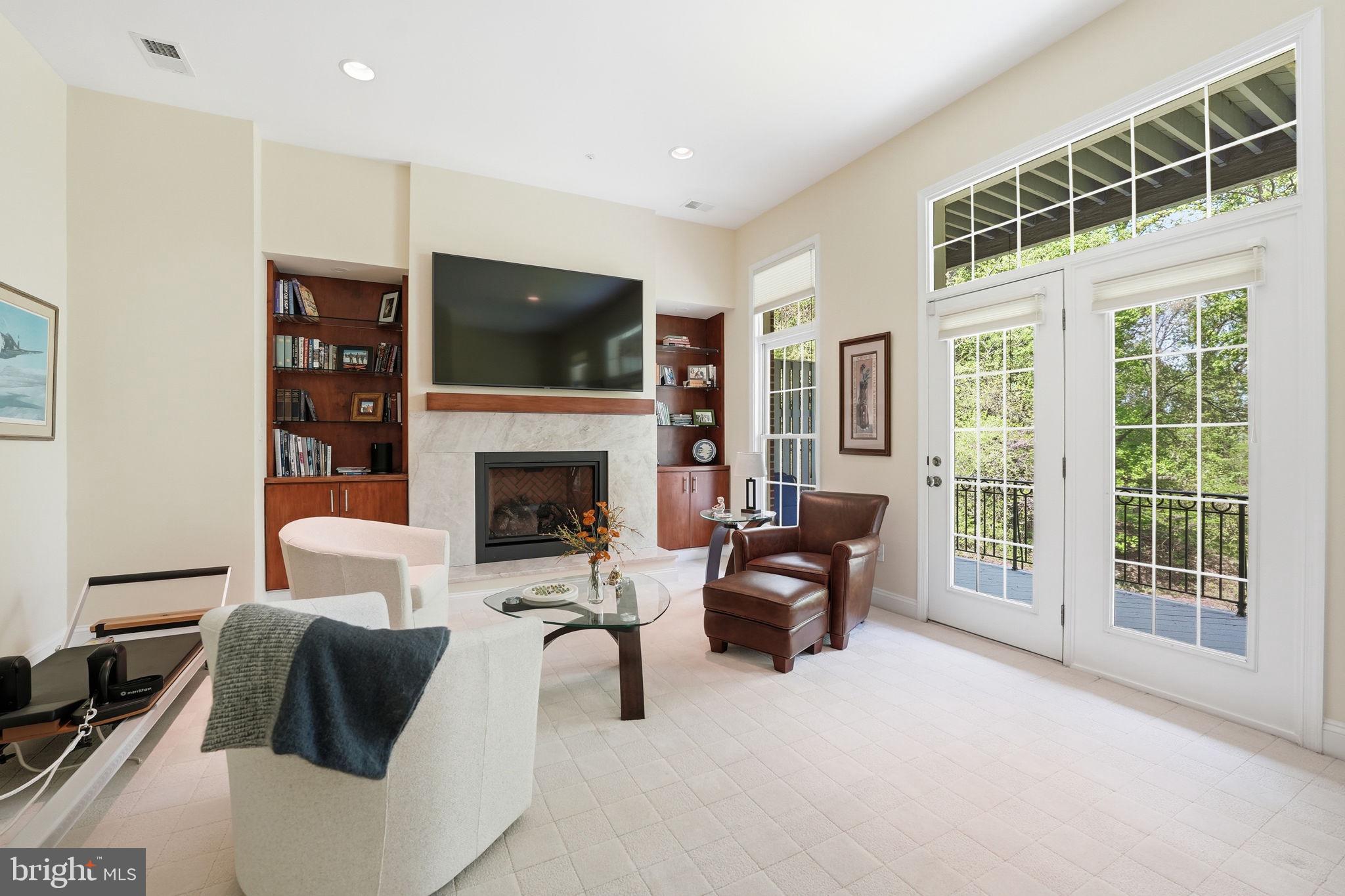 PALISADES PARK - Residential