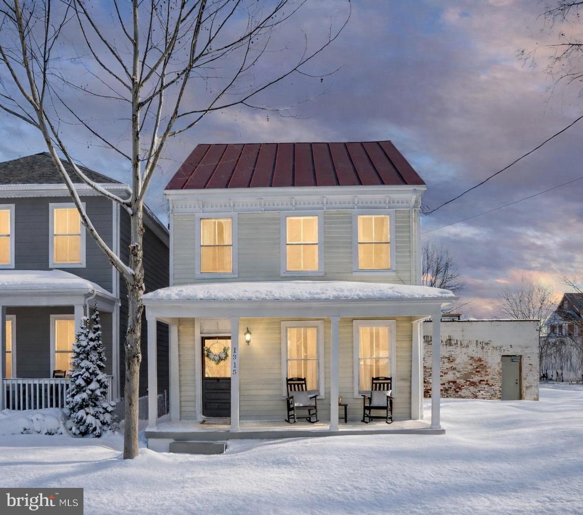 DOWNTOWN FREDERICKSBURG - Residential