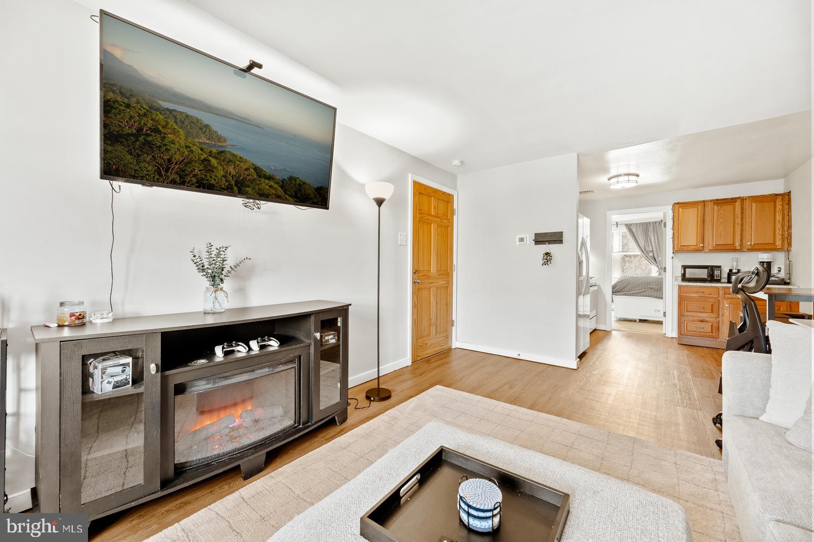 MAYFAIR (WEST) - Residential Income