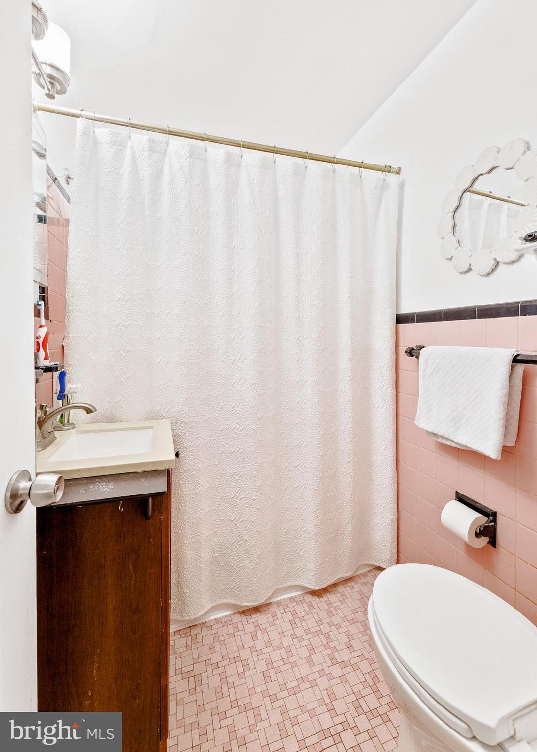 MAYFAIR (WEST) - Residential Income