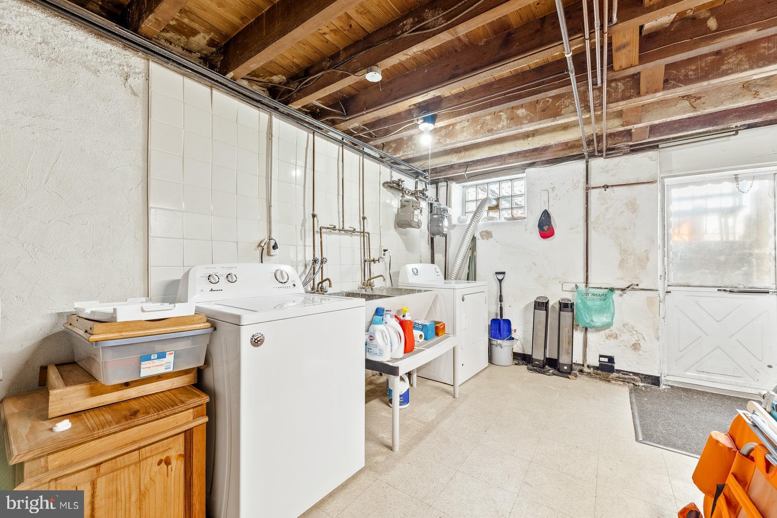 MAYFAIR (WEST) - Residential Income