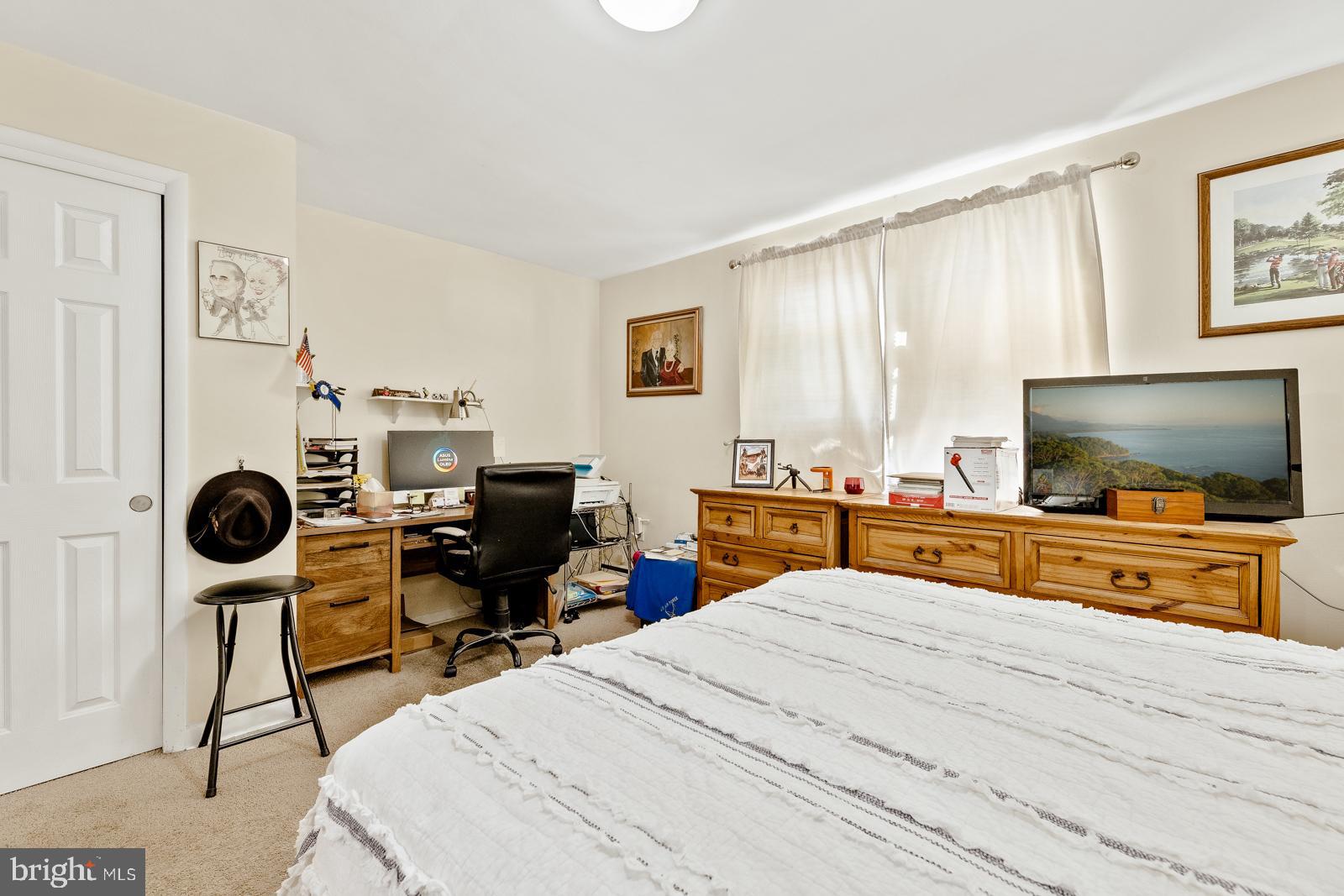 MAYFAIR (WEST) - Residential Income