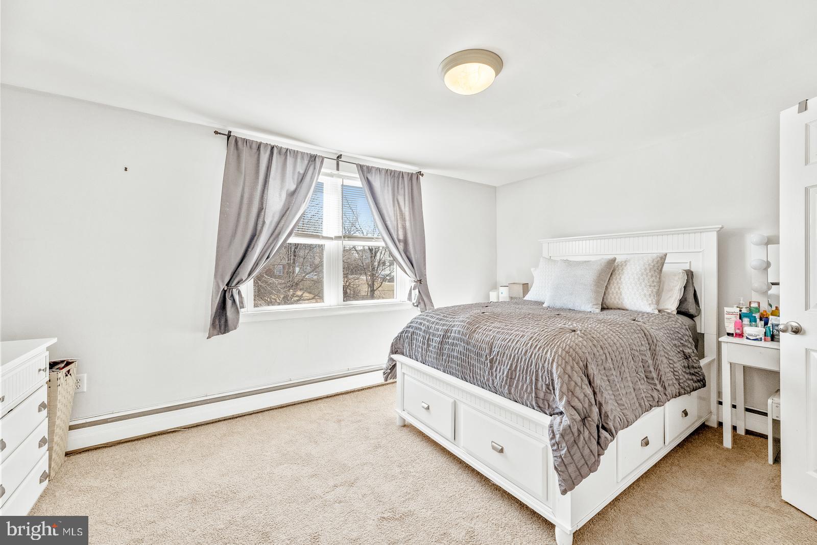 MAYFAIR (WEST) - Residential Income