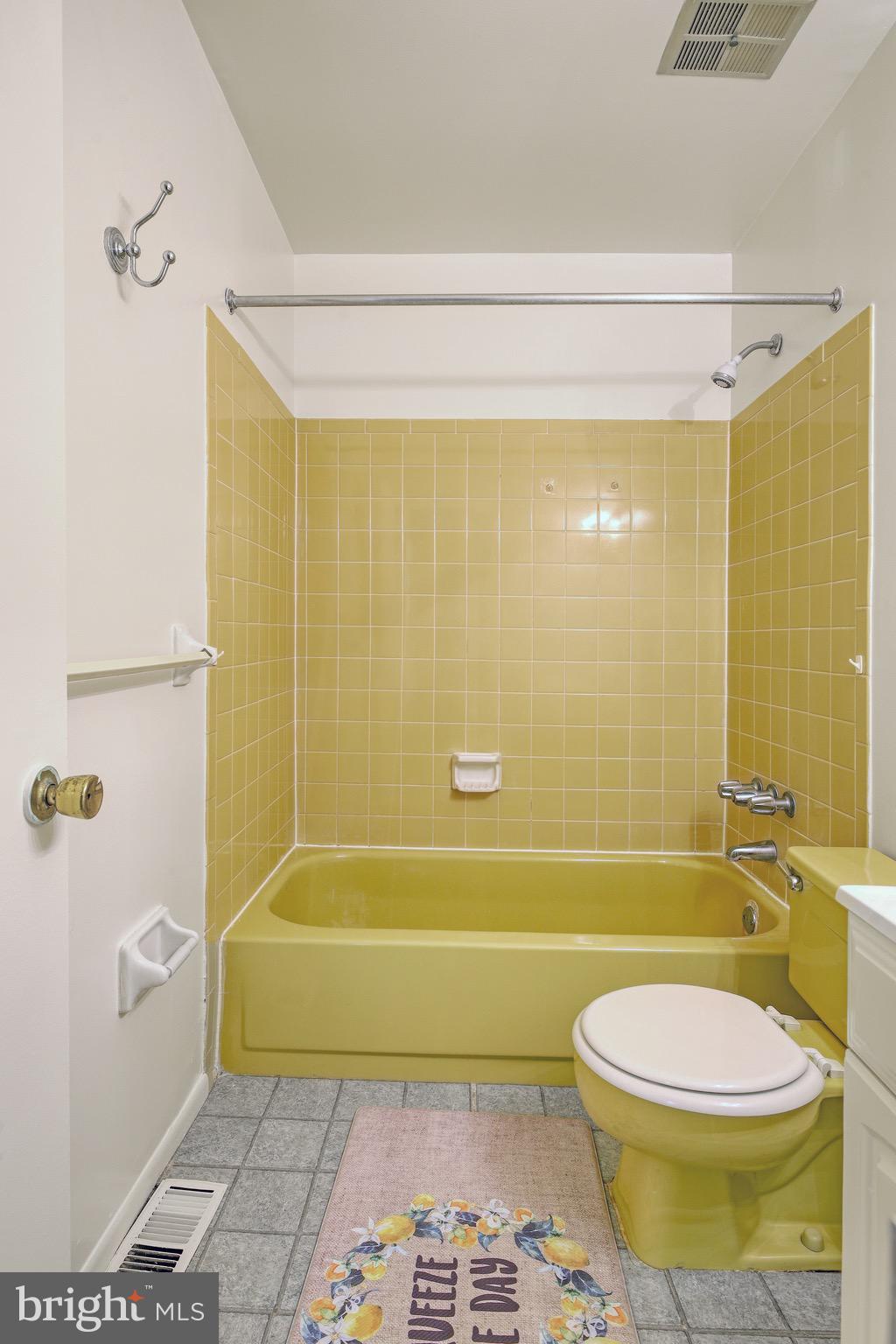 PINE TREE PLAT ONE - Residential