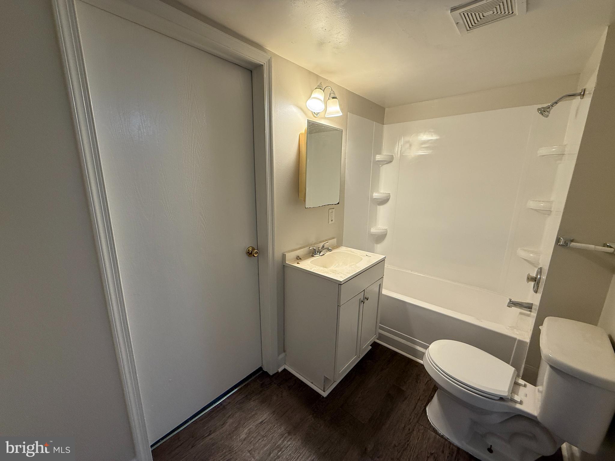 RICHARD BUMBREY - Residential Lease