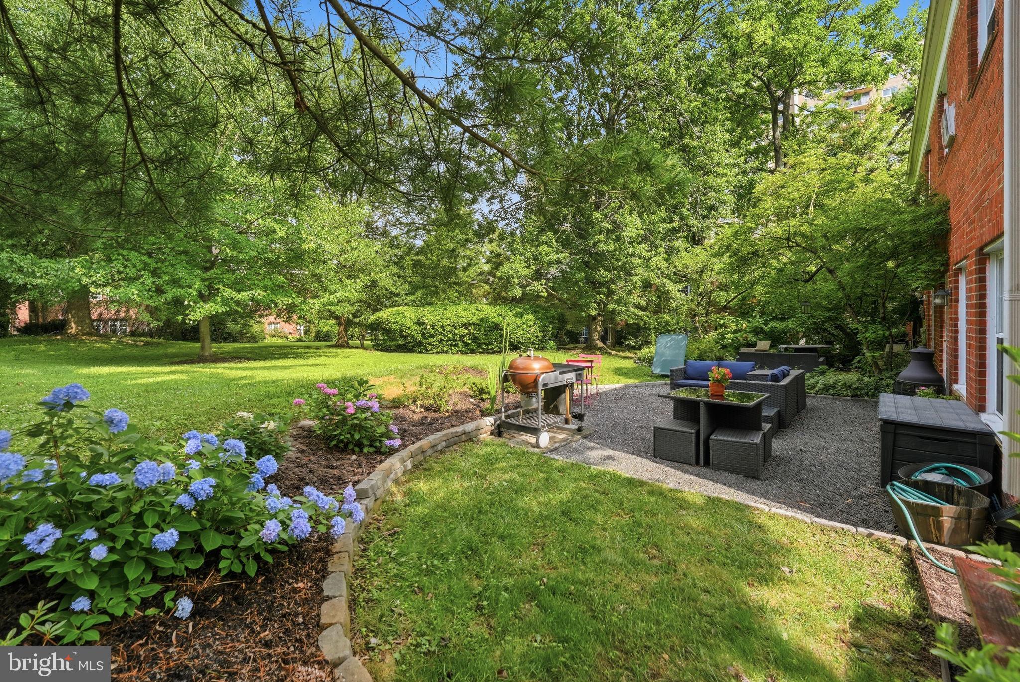 3740 HOLMES LANE