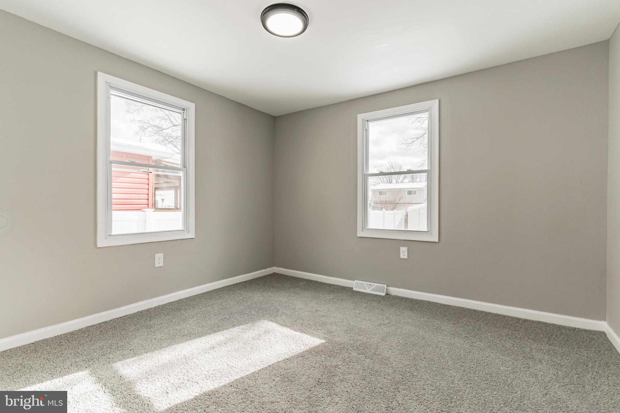 COLONIAL HOUSING - Residential