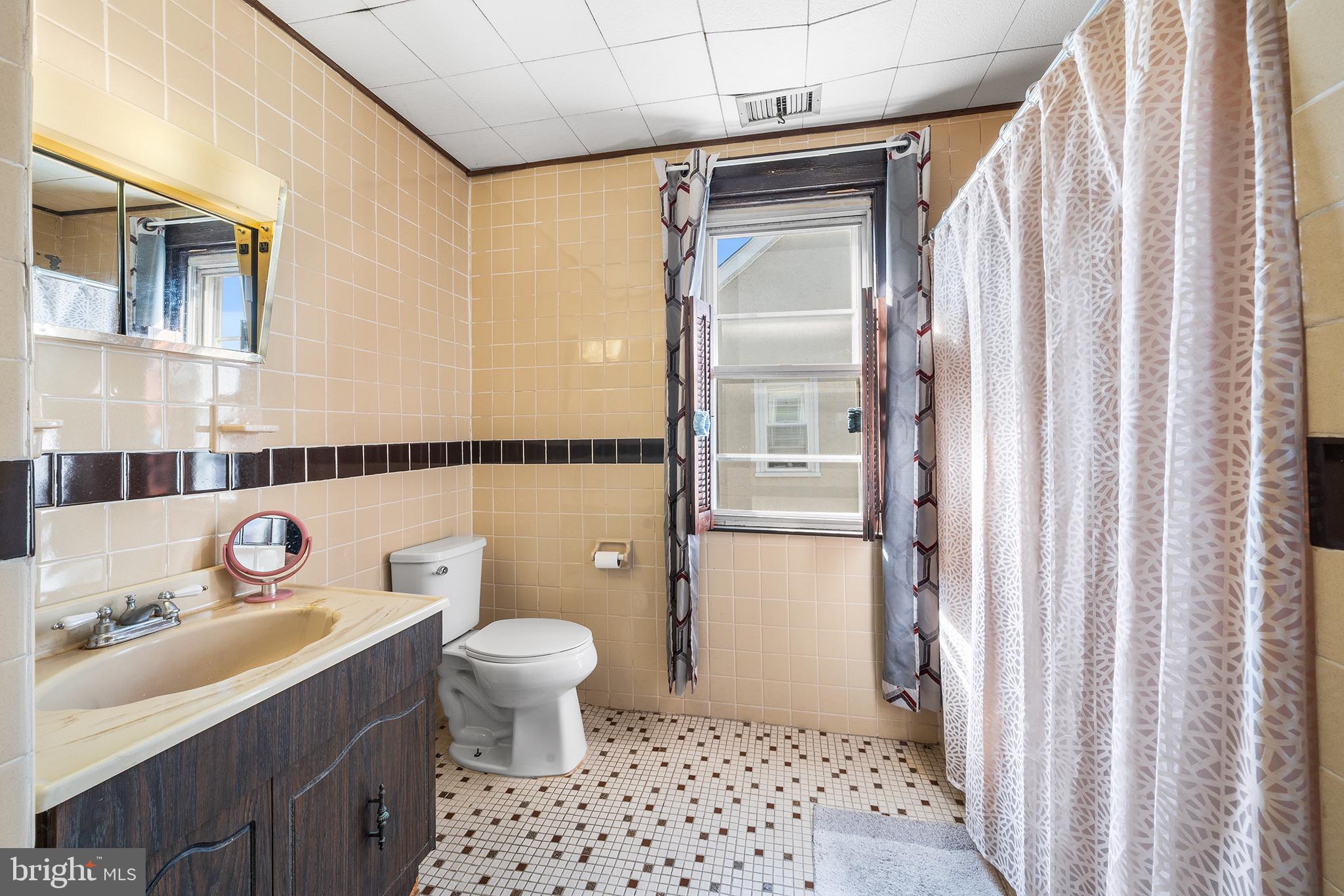 DREXEL HILL - Residential