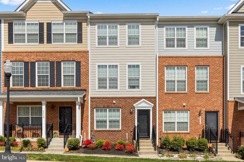Townhouse For Sale - 4516 Birchwood Drive<br/> BALTIMORE, MD 21229