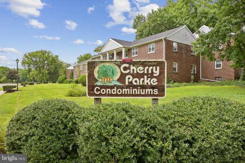 Condo For Sale - 110 Cherry Parke<br/> CHERRY HILL, NJ 08002