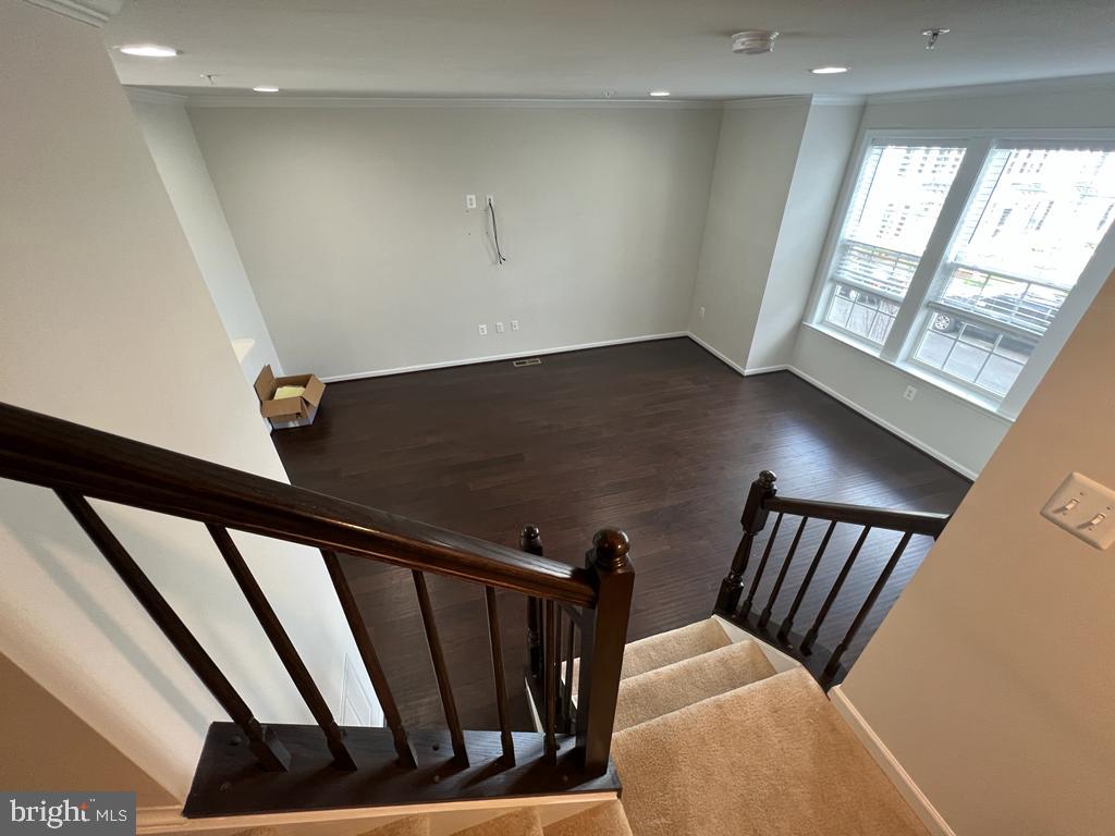 THE TOWNS AT GLENN DALE CROSSING - Residential Lease