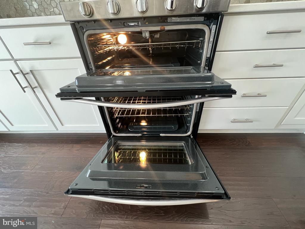 THE TOWNS AT GLENN DALE CROSSING - Residential Lease