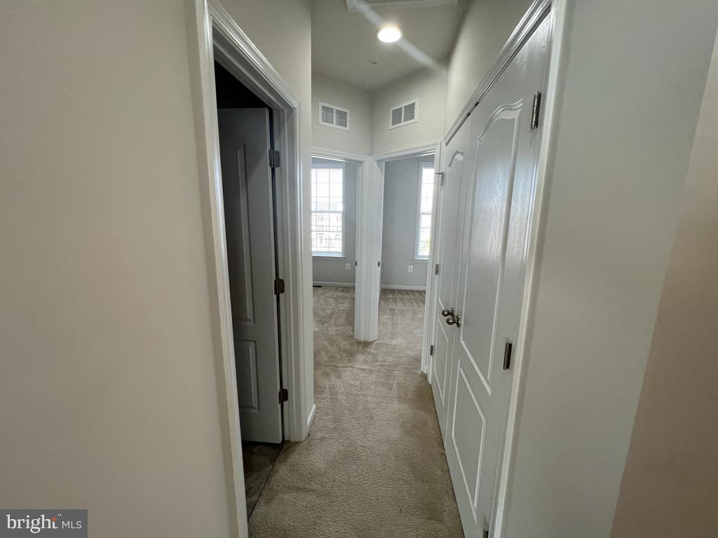 THE TOWNS AT GLENN DALE CROSSING - Residential Lease