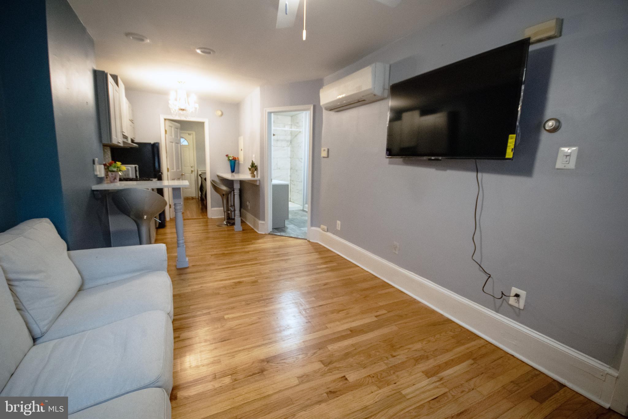 AVENUE OF THE ARTS - Residential Lease