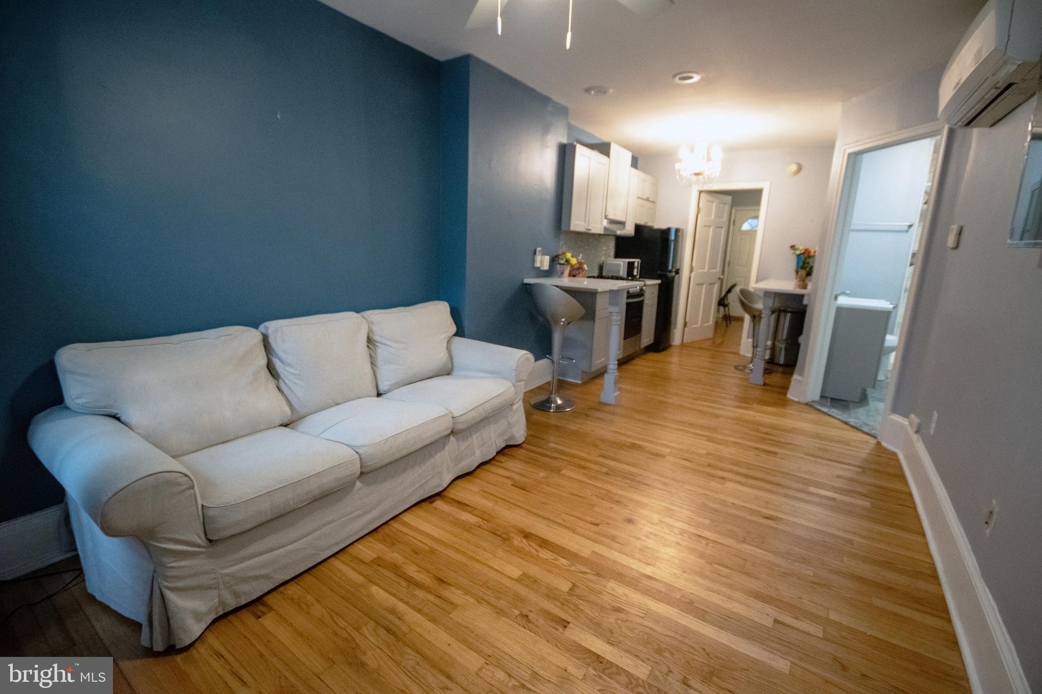 AVENUE OF THE ARTS - Residential Lease