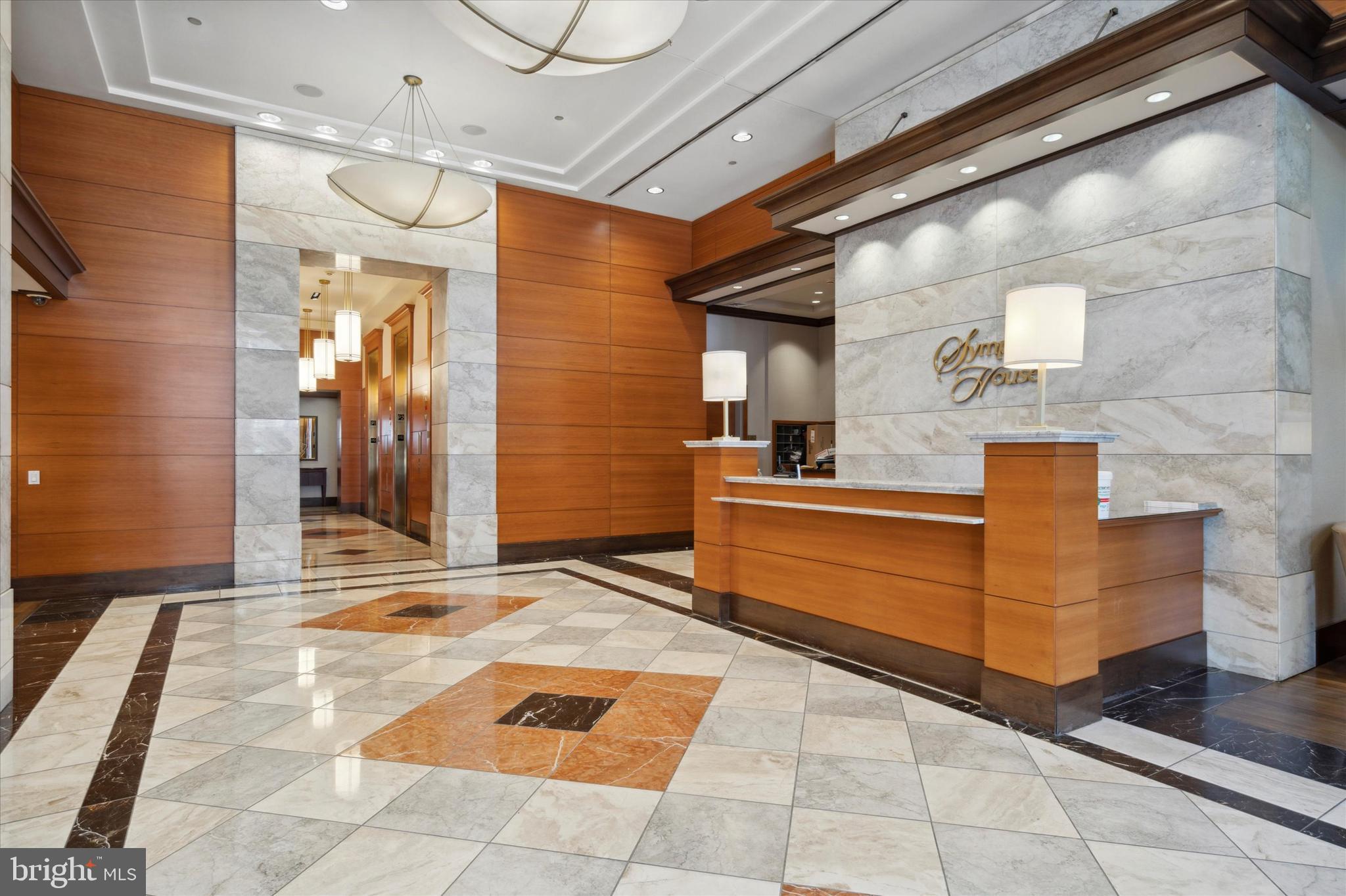 AVENUE OF THE ARTS - Residential