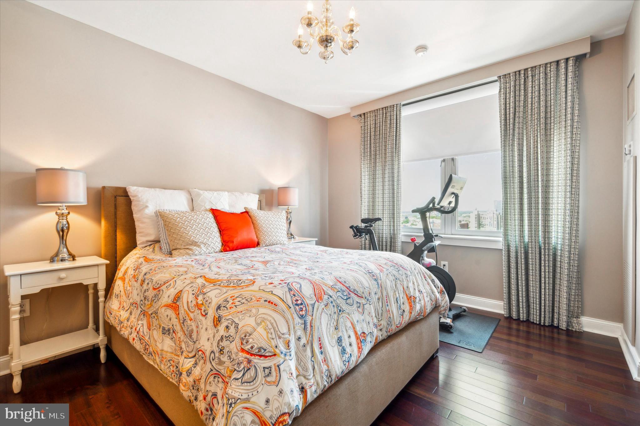 AVENUE OF THE ARTS - Residential