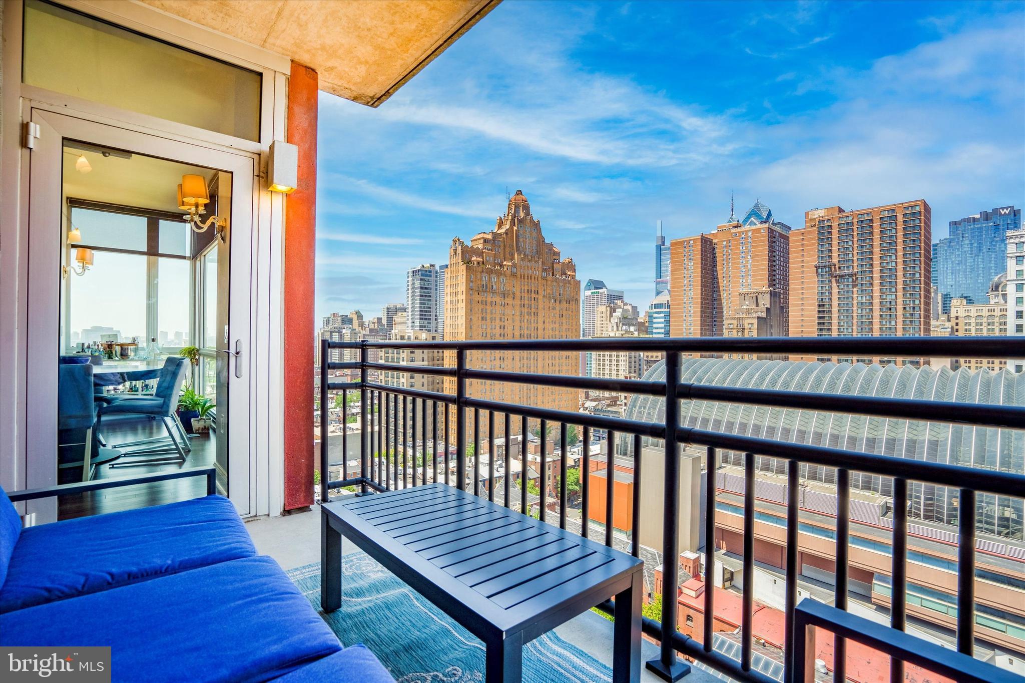 AVENUE OF THE ARTS - Residential