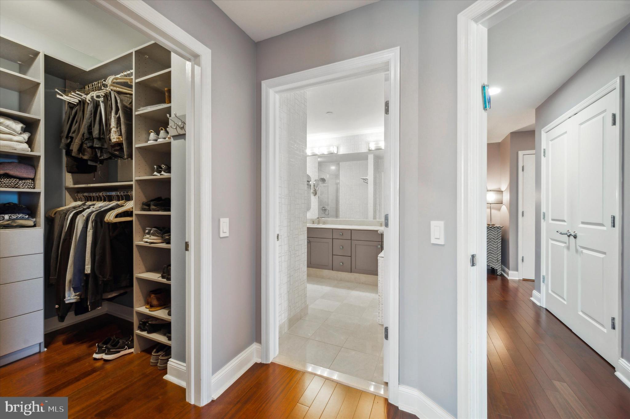 AVENUE OF THE ARTS - Residential