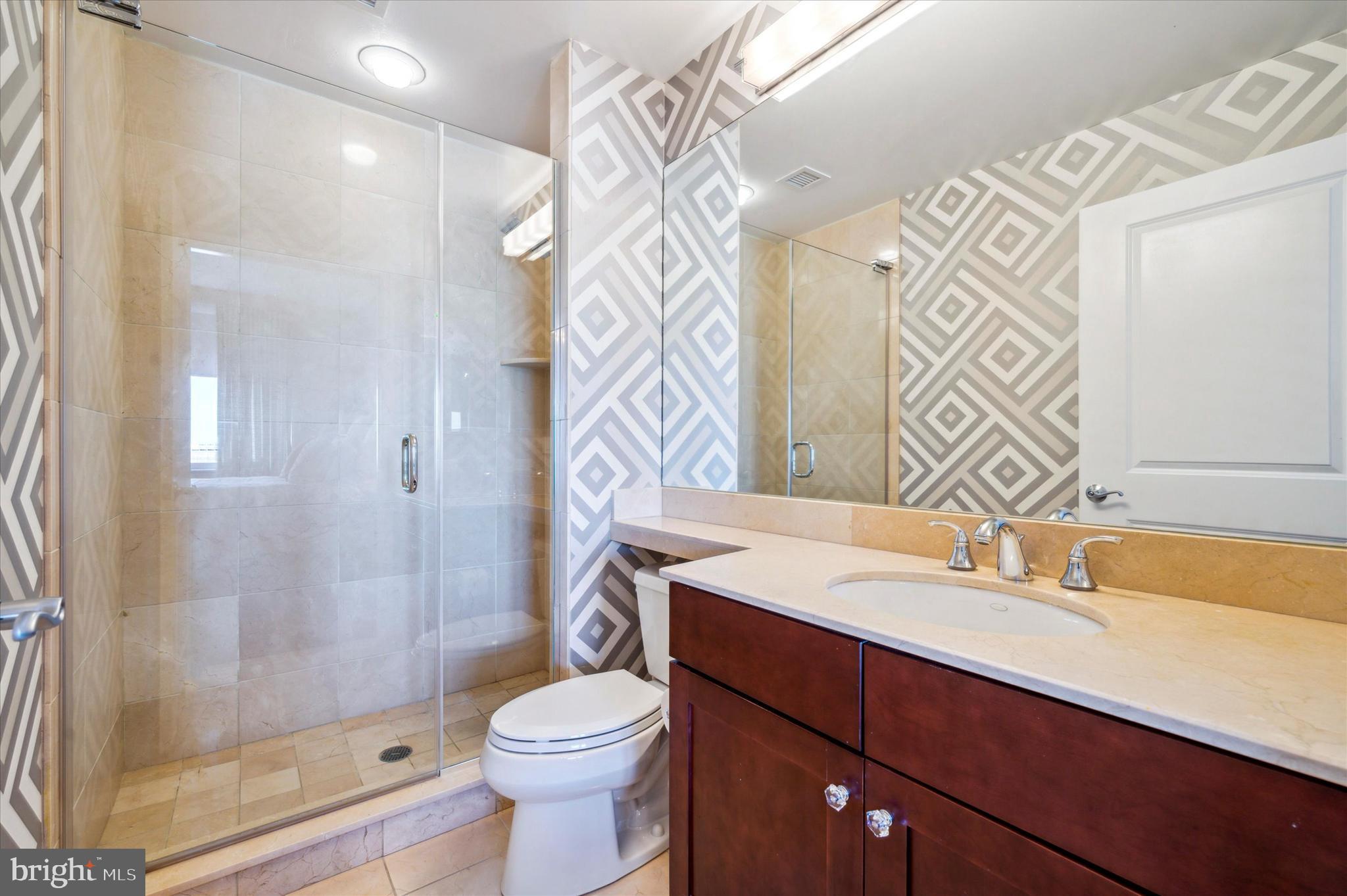 AVENUE OF THE ARTS - Residential