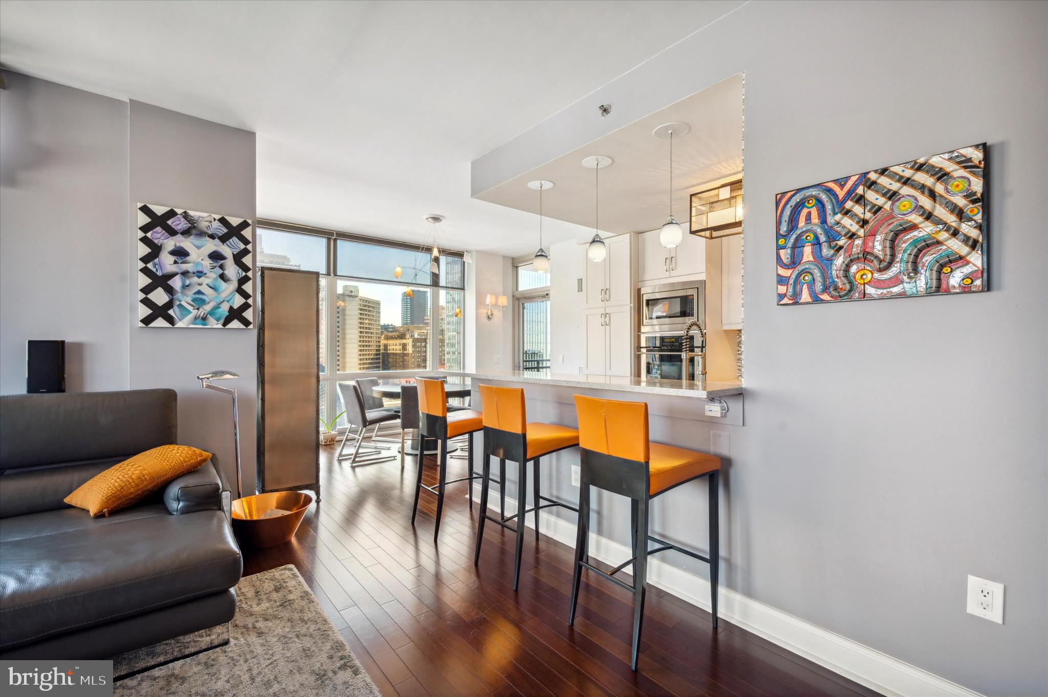 AVENUE OF THE ARTS - Residential