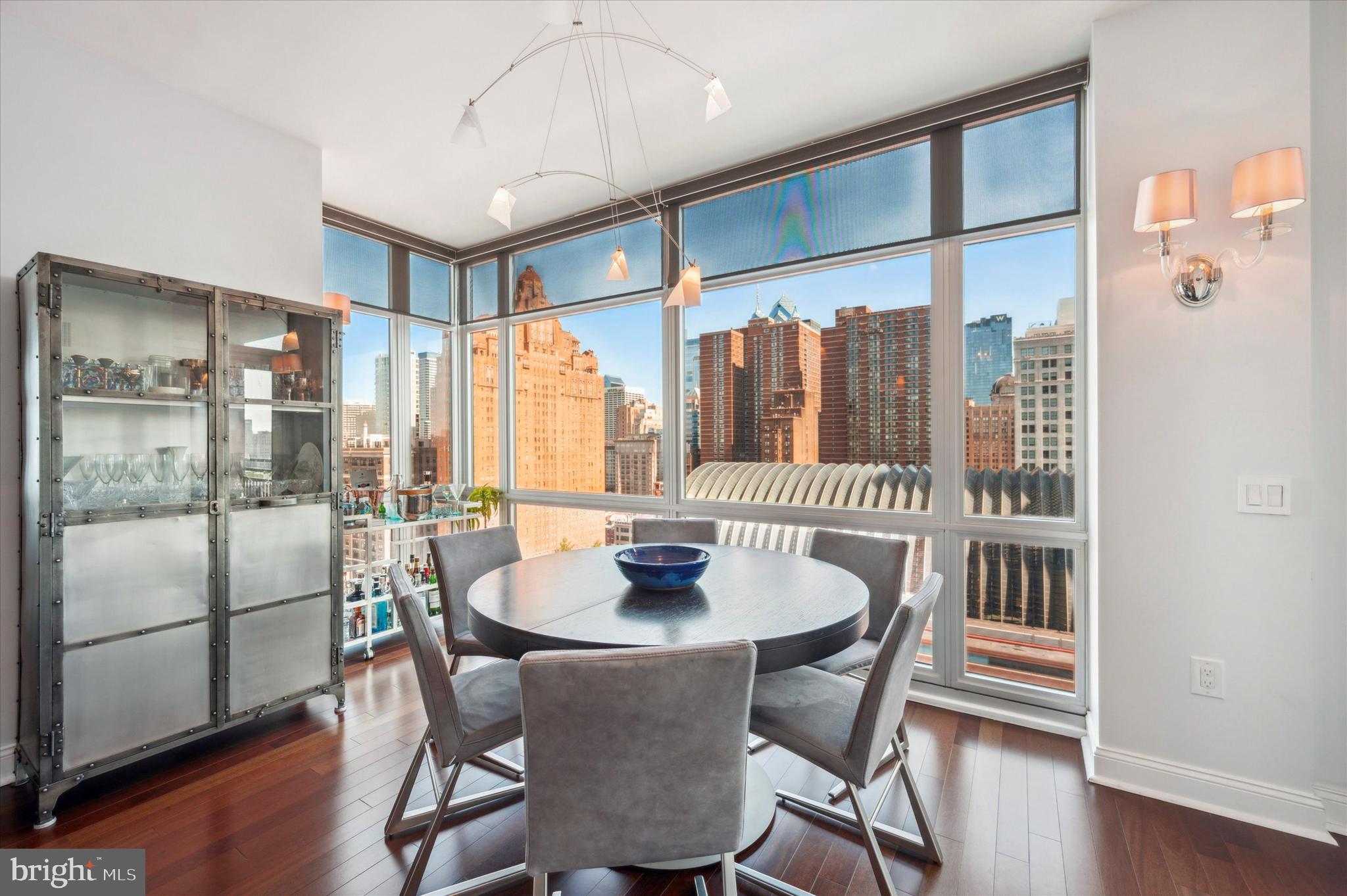 AVENUE OF THE ARTS - Residential