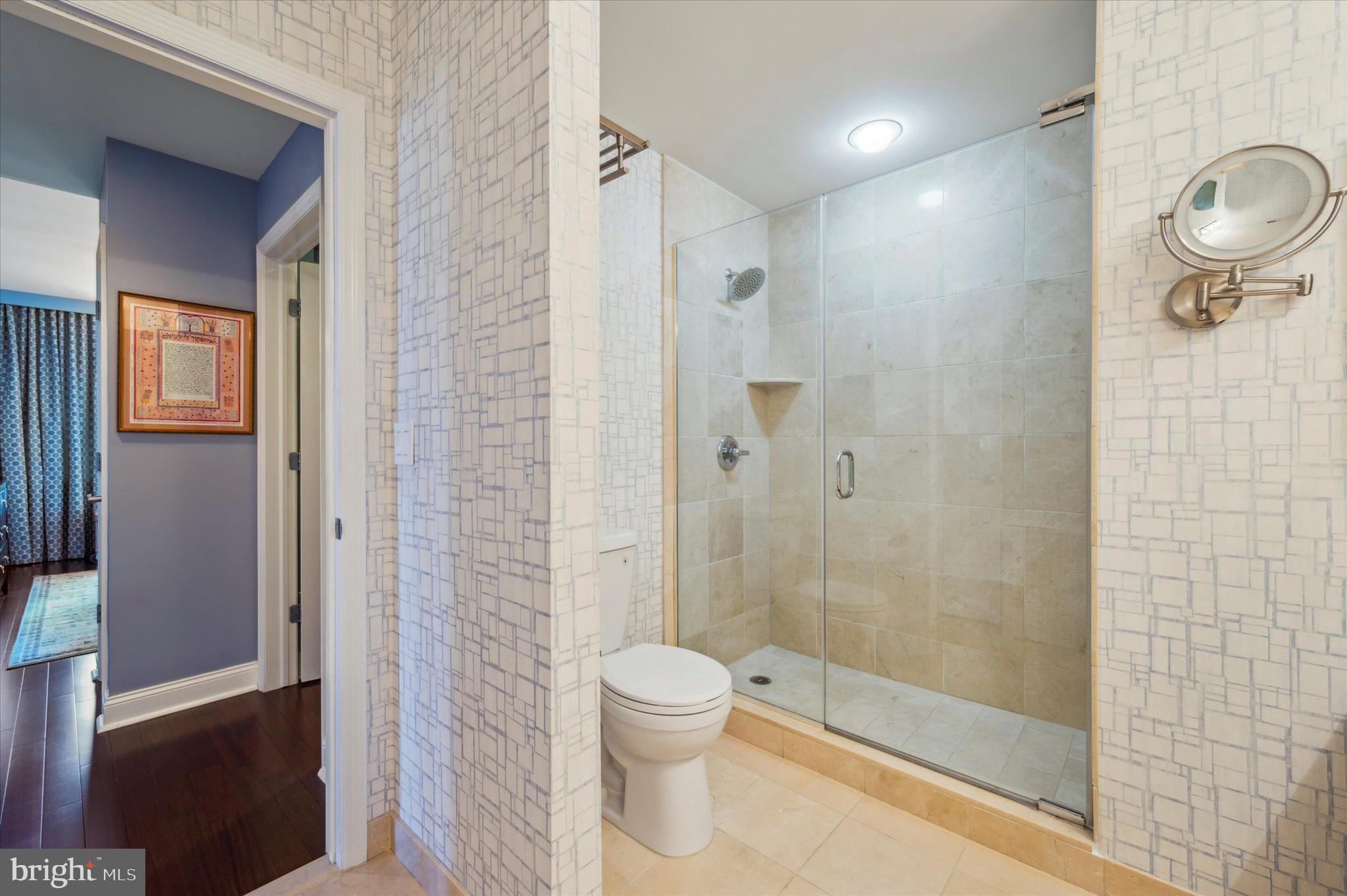 AVENUE OF THE ARTS - Residential