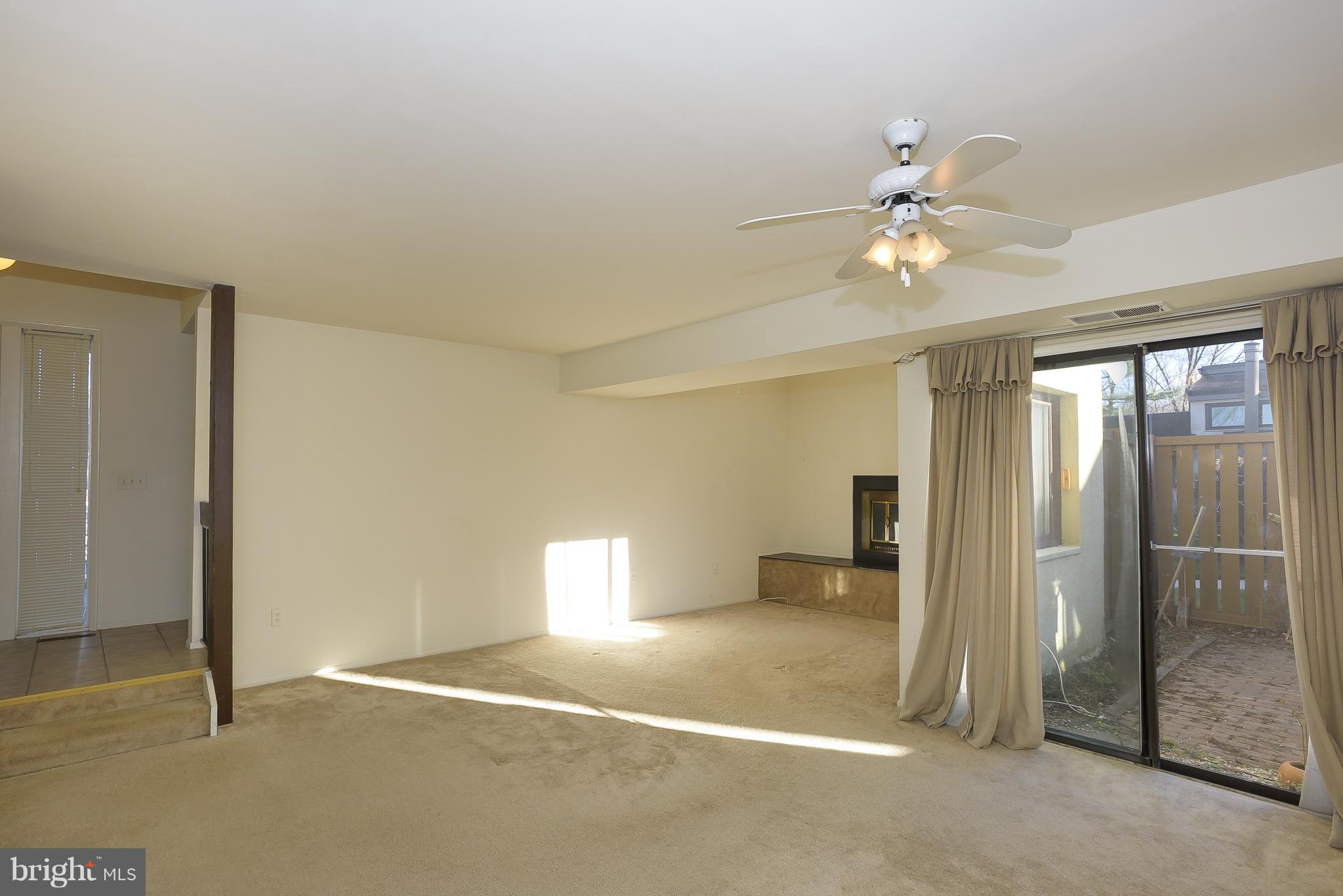 CLARY'S FOREST - Residential Lease