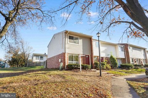 2201 CHAMBLEE PLACE HERNDON VA 20170