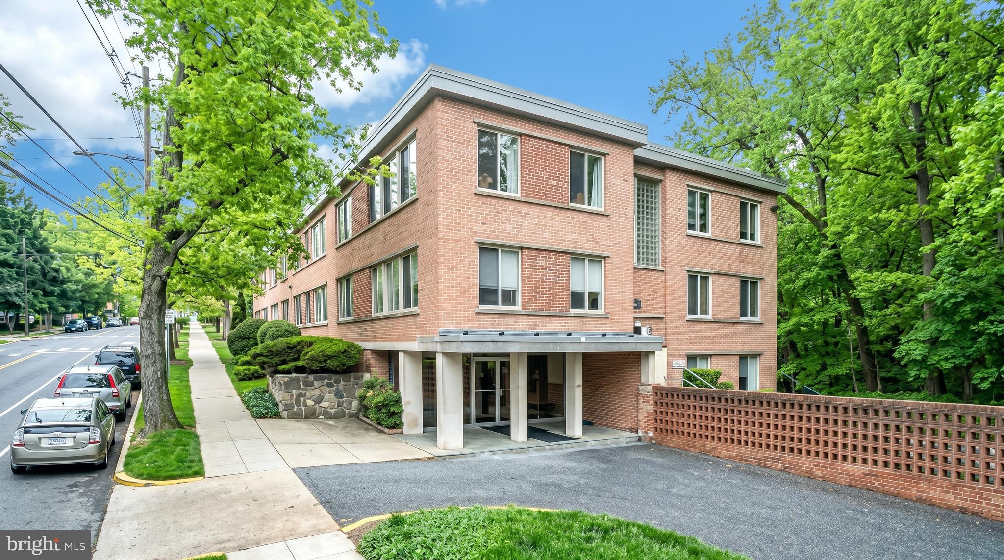3033 NEW MEXICO AVENUE NW 306