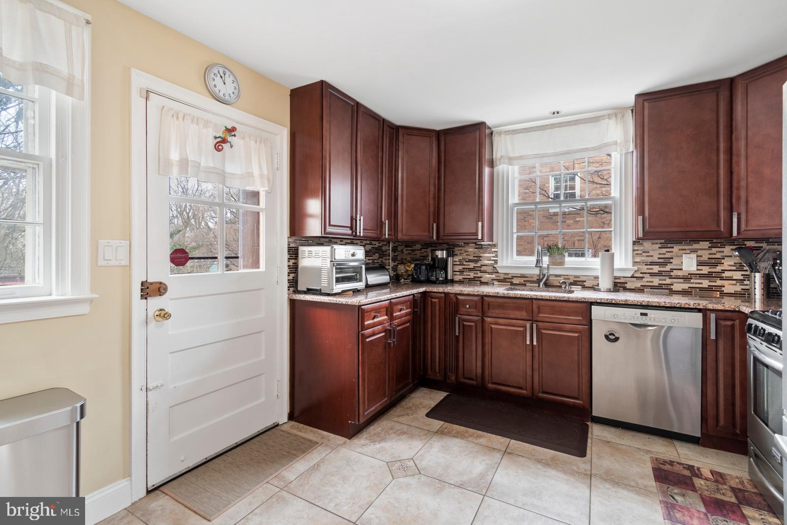 CHELTENHAM - Residential