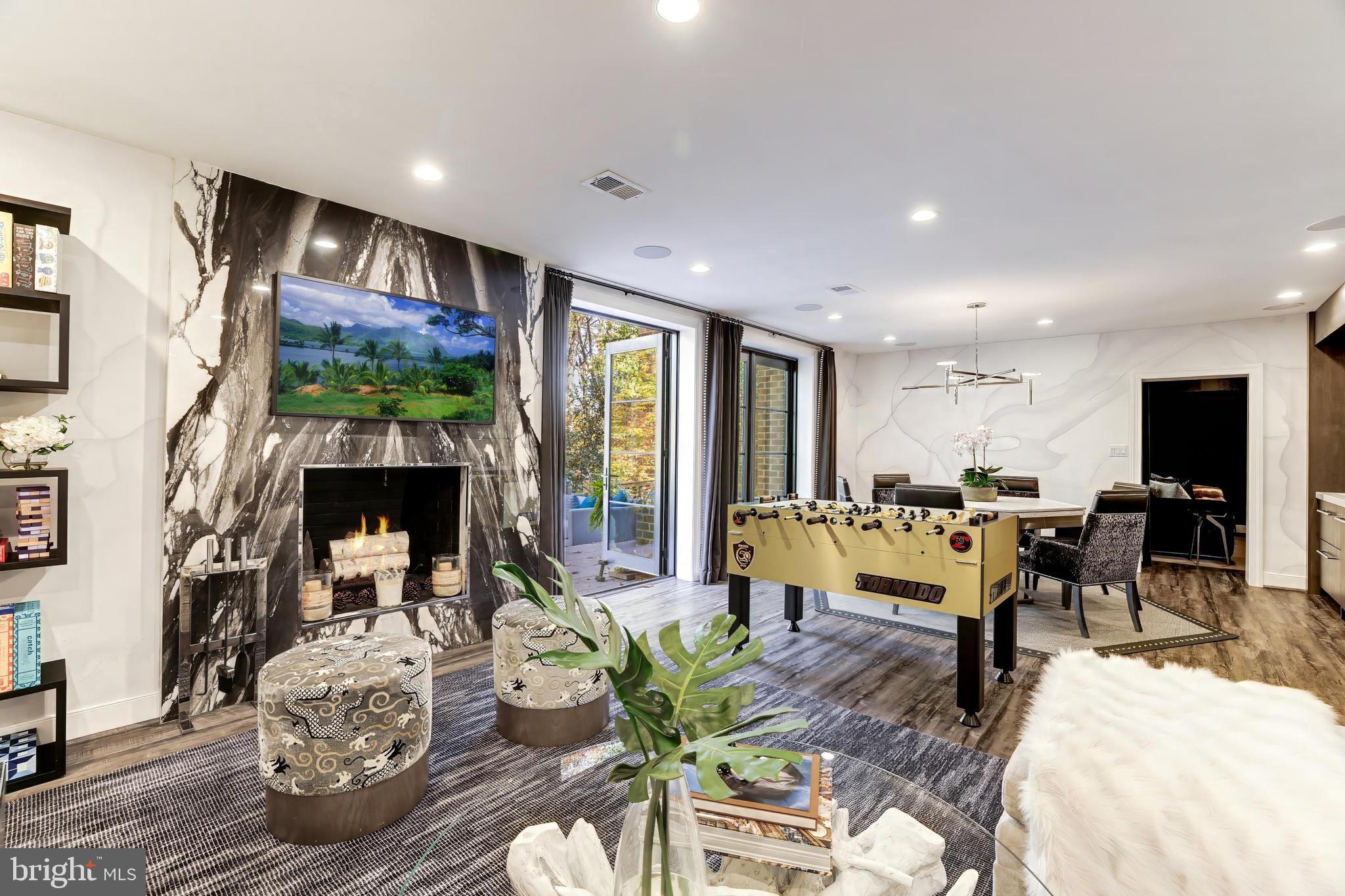 MERRYWOOD ON THE POTOMAC - Residential