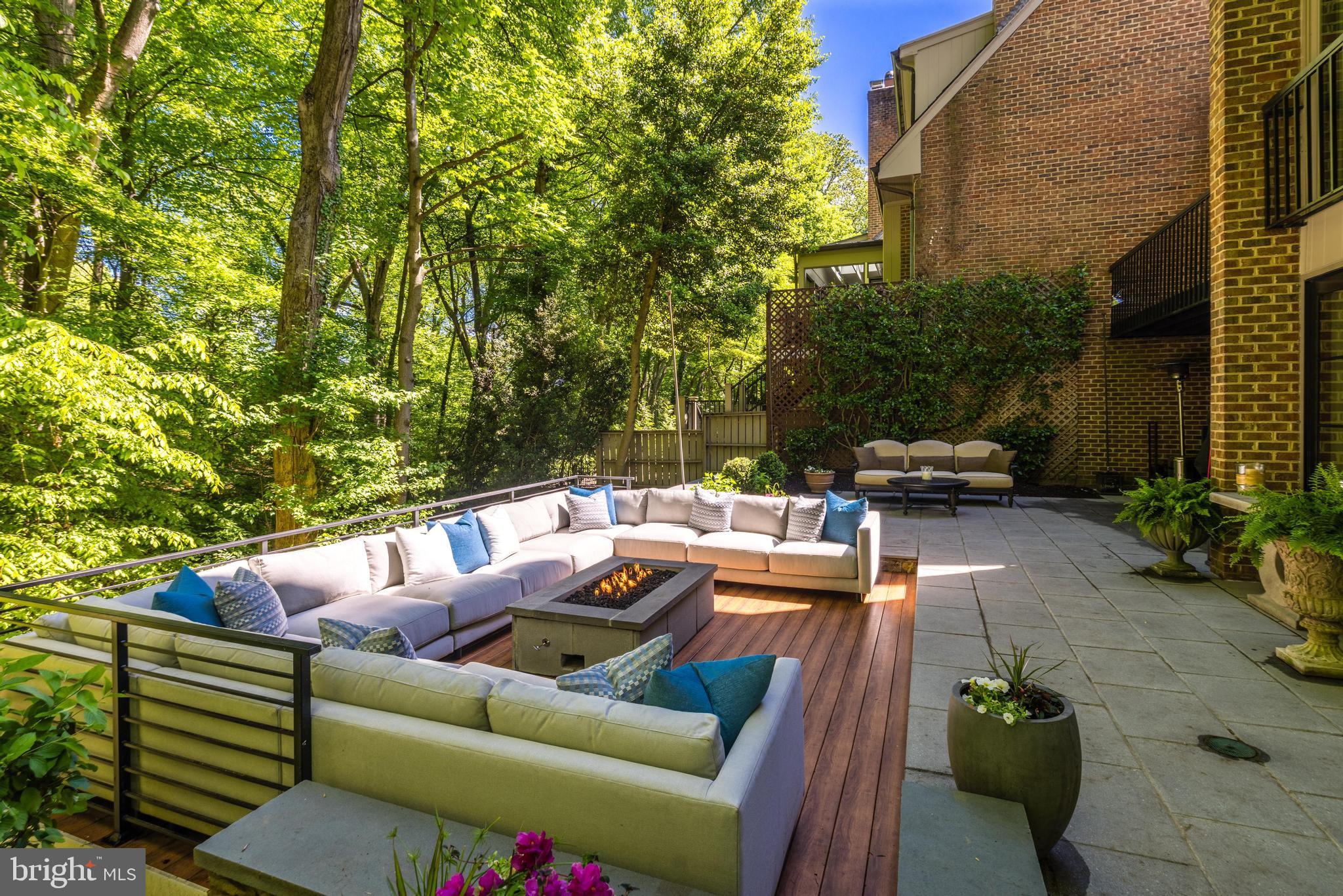 MERRYWOOD ON THE POTOMAC - Residential