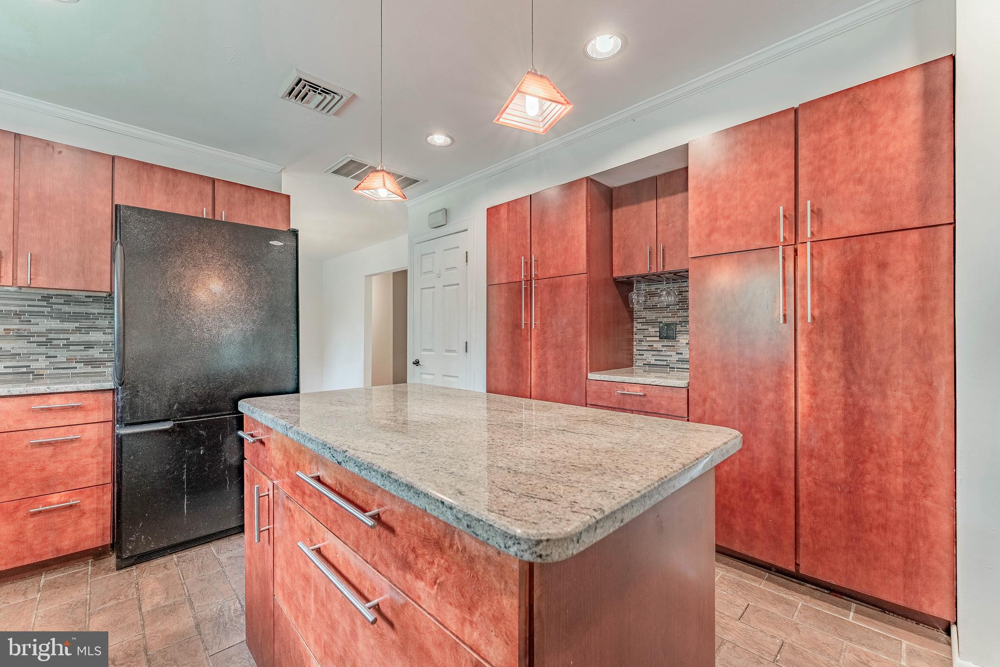 CAMBRIDGE DOWNS - Residential