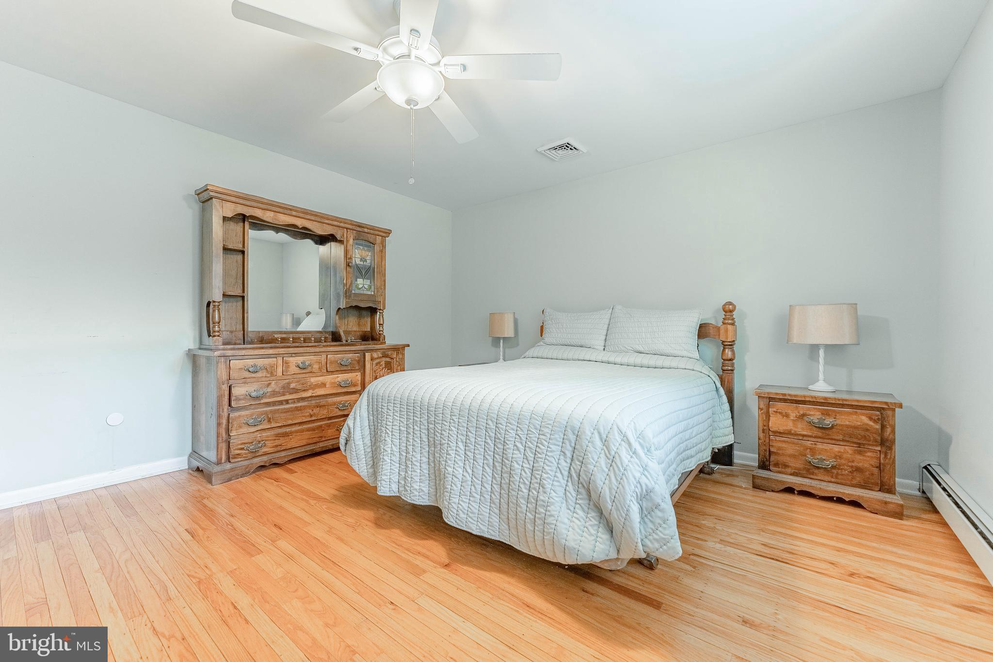 CAMBRIDGE DOWNS - Residential