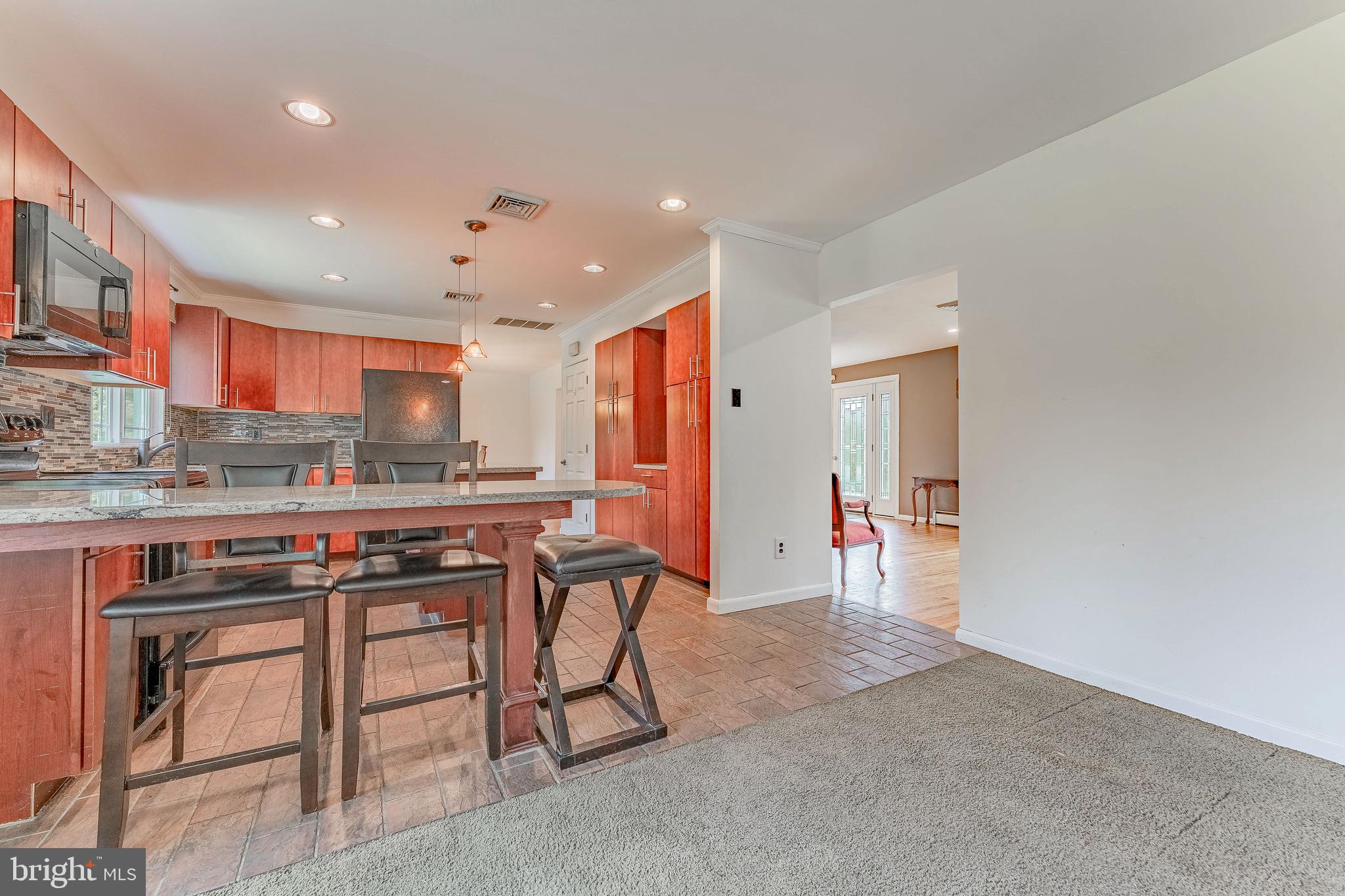 CAMBRIDGE DOWNS - Residential