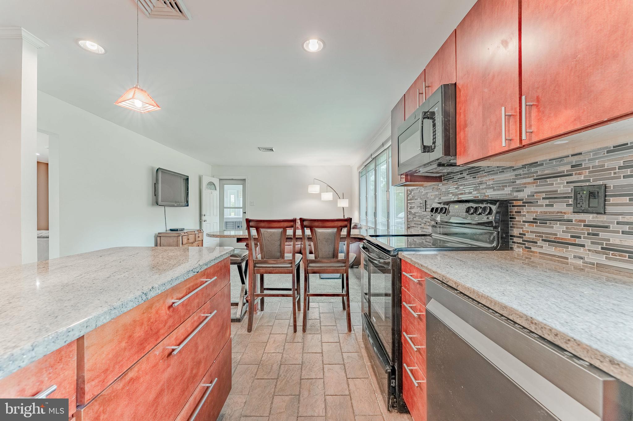 CAMBRIDGE DOWNS - Residential