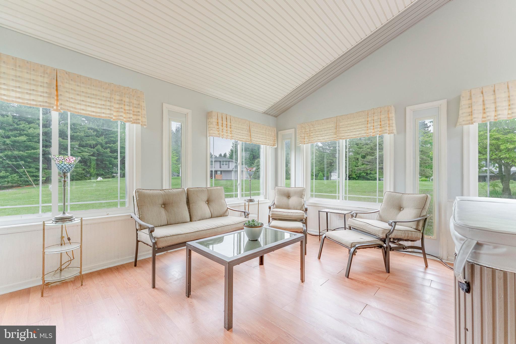 CAMBRIDGE DOWNS - Residential