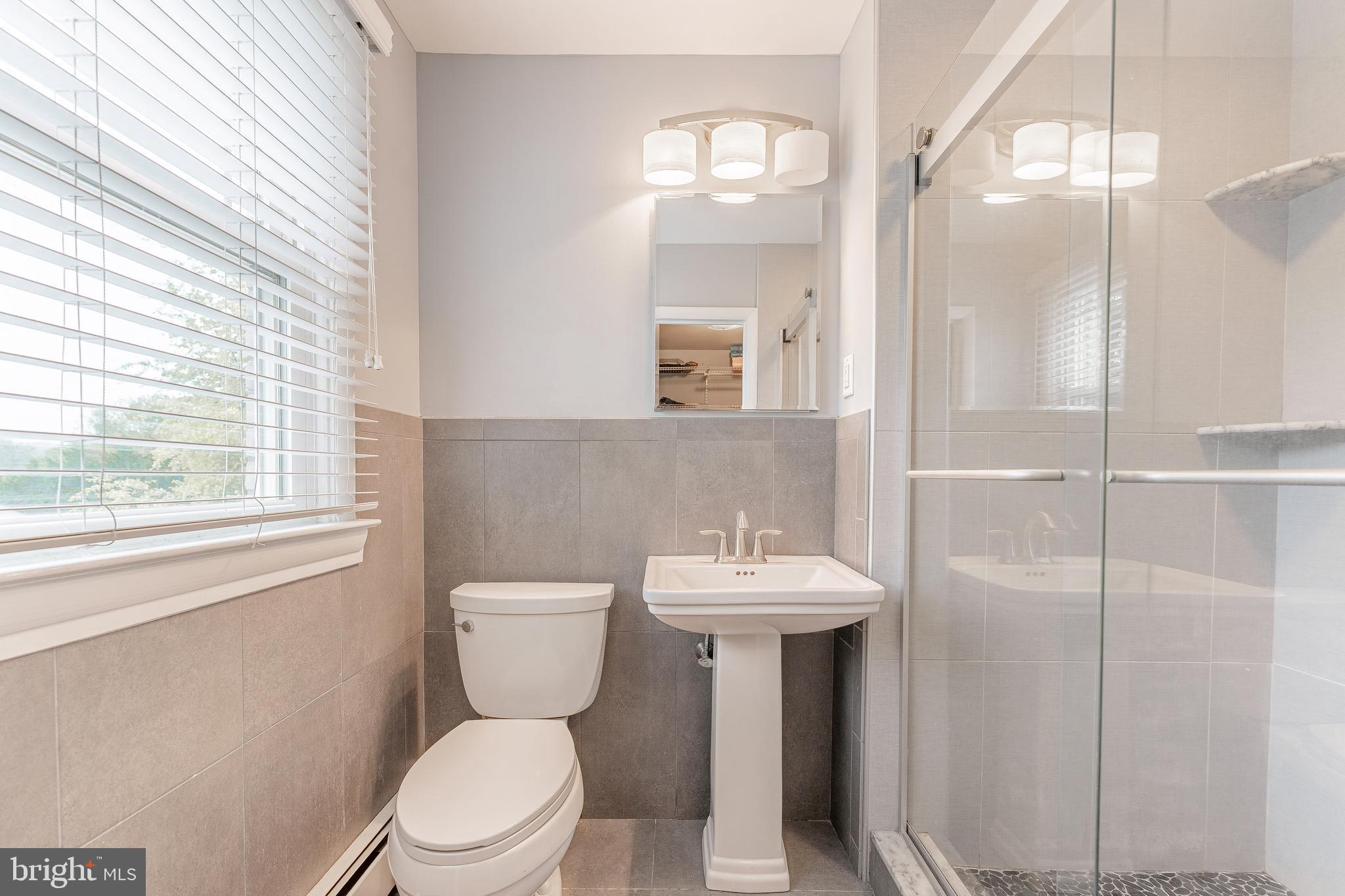 CAMBRIDGE DOWNS - Residential