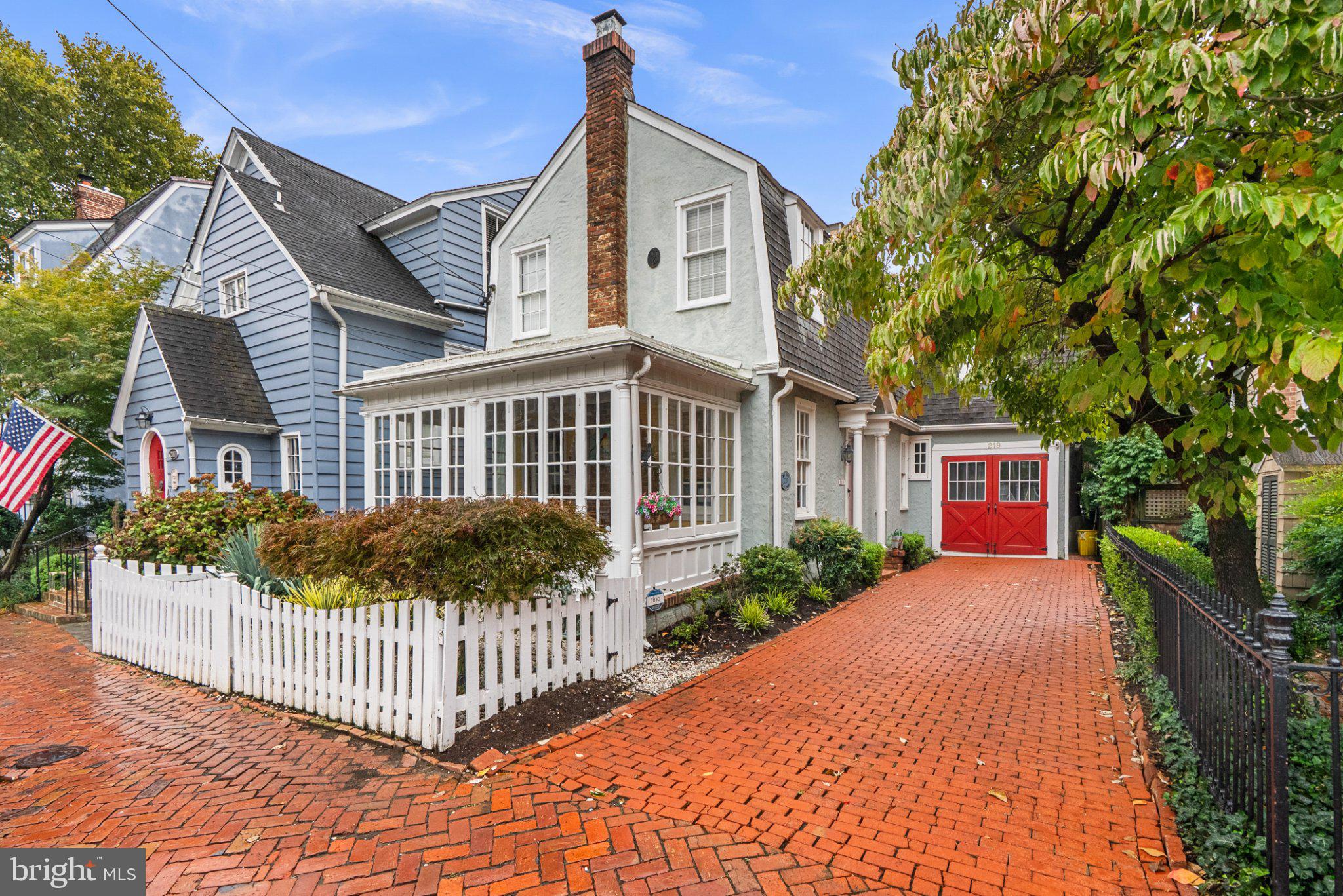 219 KING GEORGE STREET