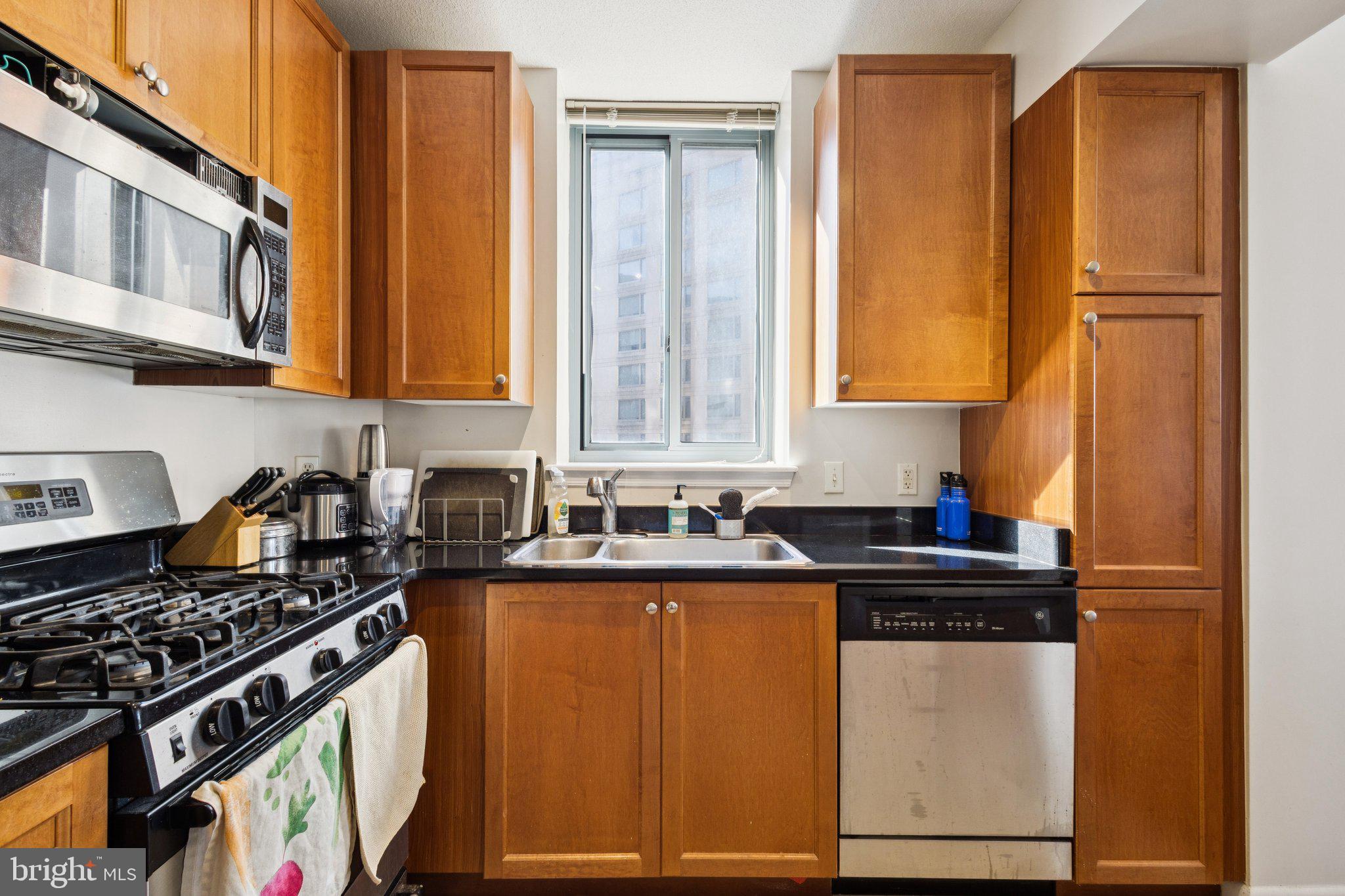 851 N GLEBE ROAD N 904