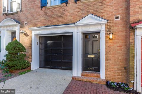 2528 QUEEN ANNES LANE NW WASHINGTON DC 20037