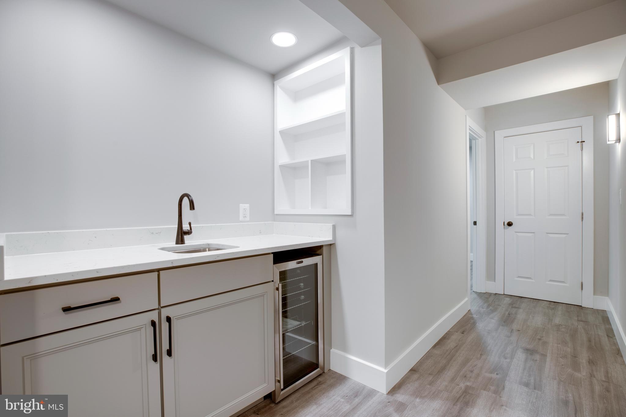 BONNIE BRAE - Residential Lease